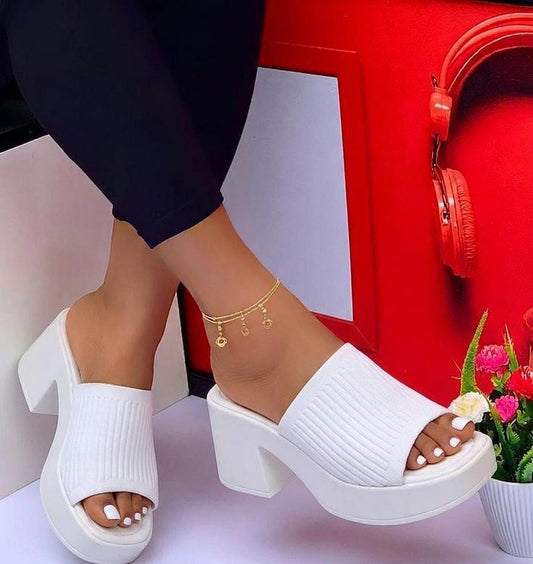 Ladies big soled shoe